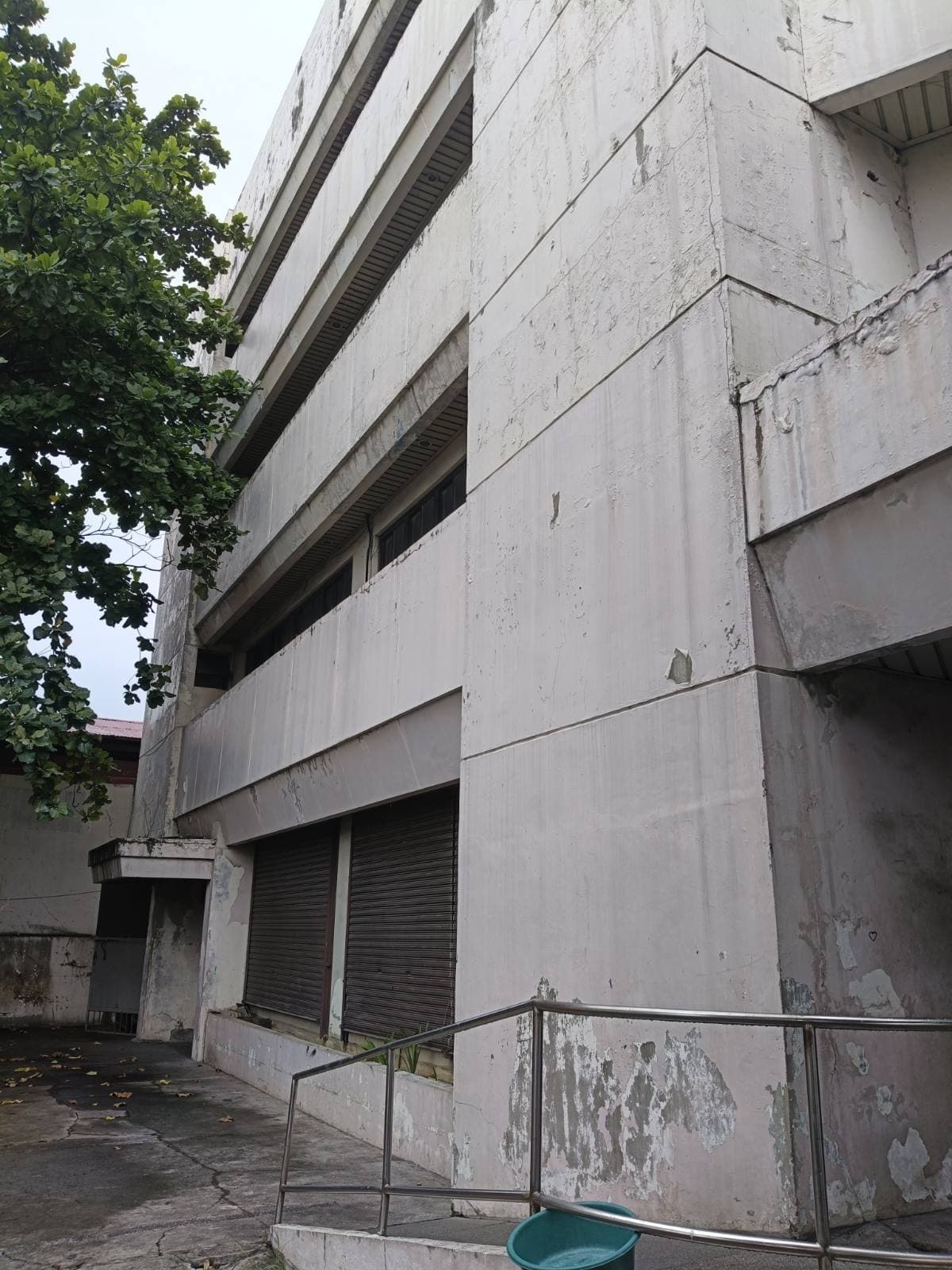 Four Storey Commercial Building Image 1